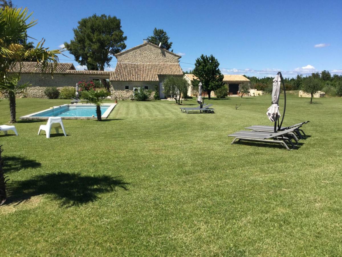 Gites Dans Mas En Pierres Robion en Luberon Dış mekan fotoğraf